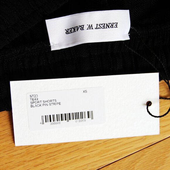 BNWT SS25 ERNEST W. BAKER PIN STRIPE SPORT SHORTS XS - Picture 8 of 13